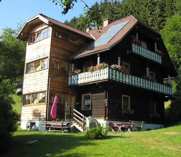 Steurer Hof Appartement *